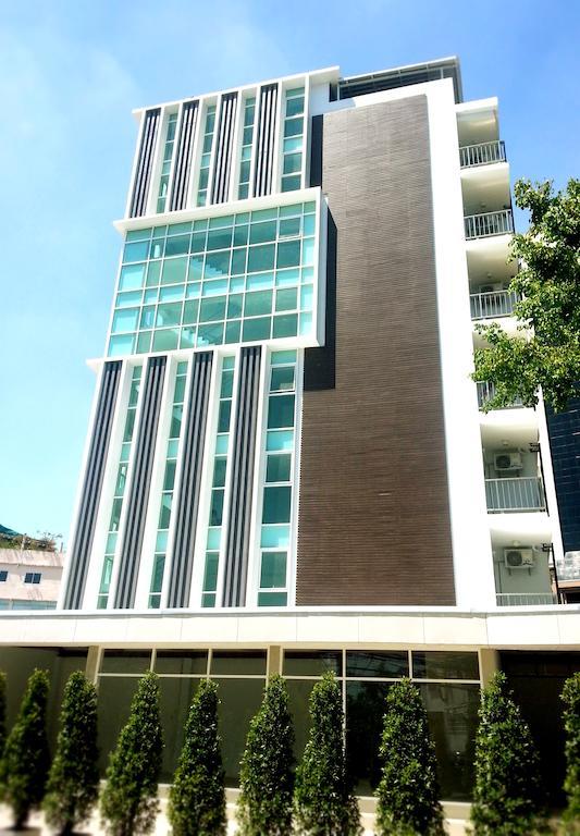 Wealth 30Th Hotel Bangkok Exterior photo