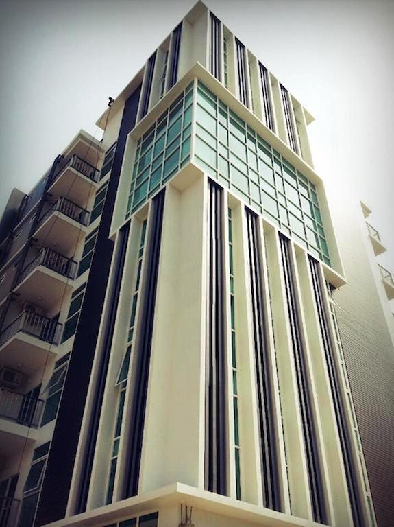 Wealth 30Th Hotel Bangkok Exterior photo