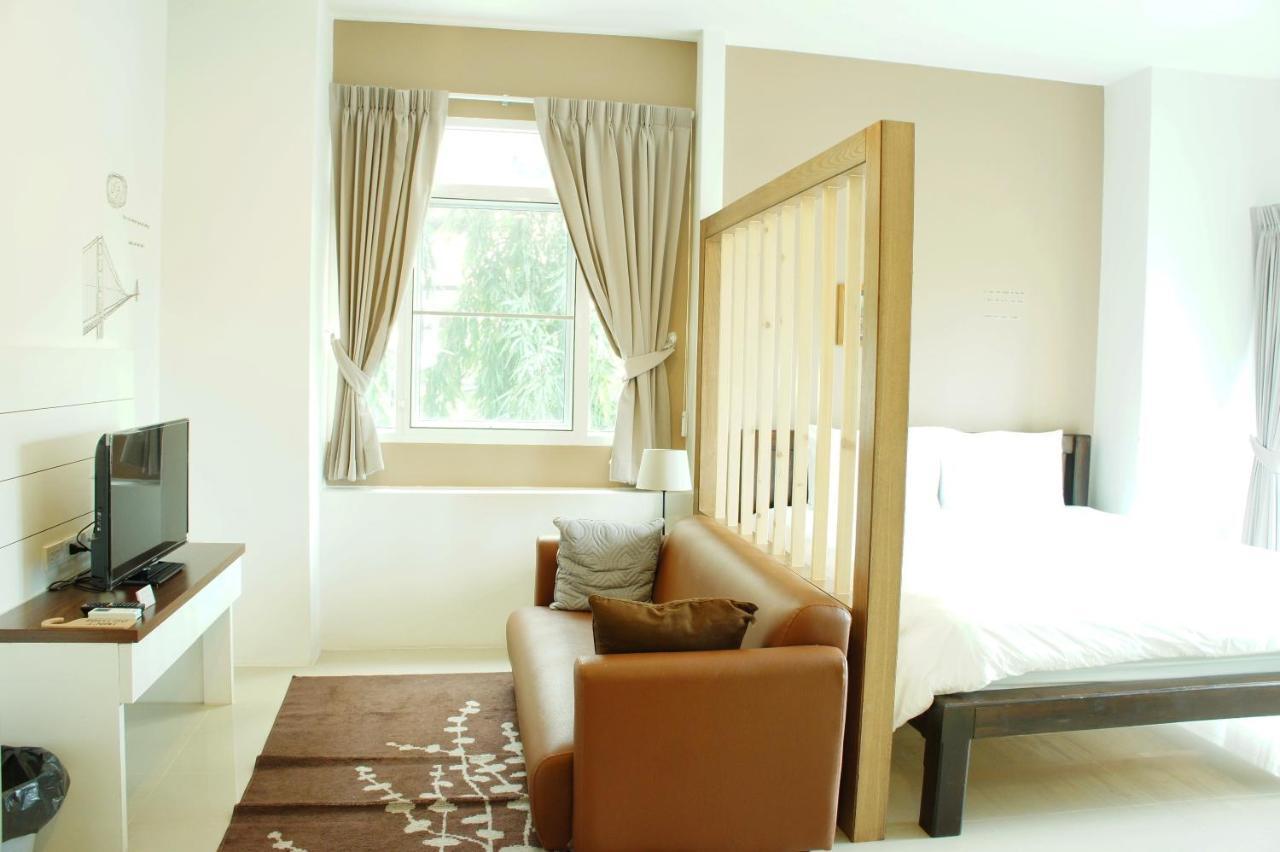 Wealth 30Th Hotel Bangkok Room photo